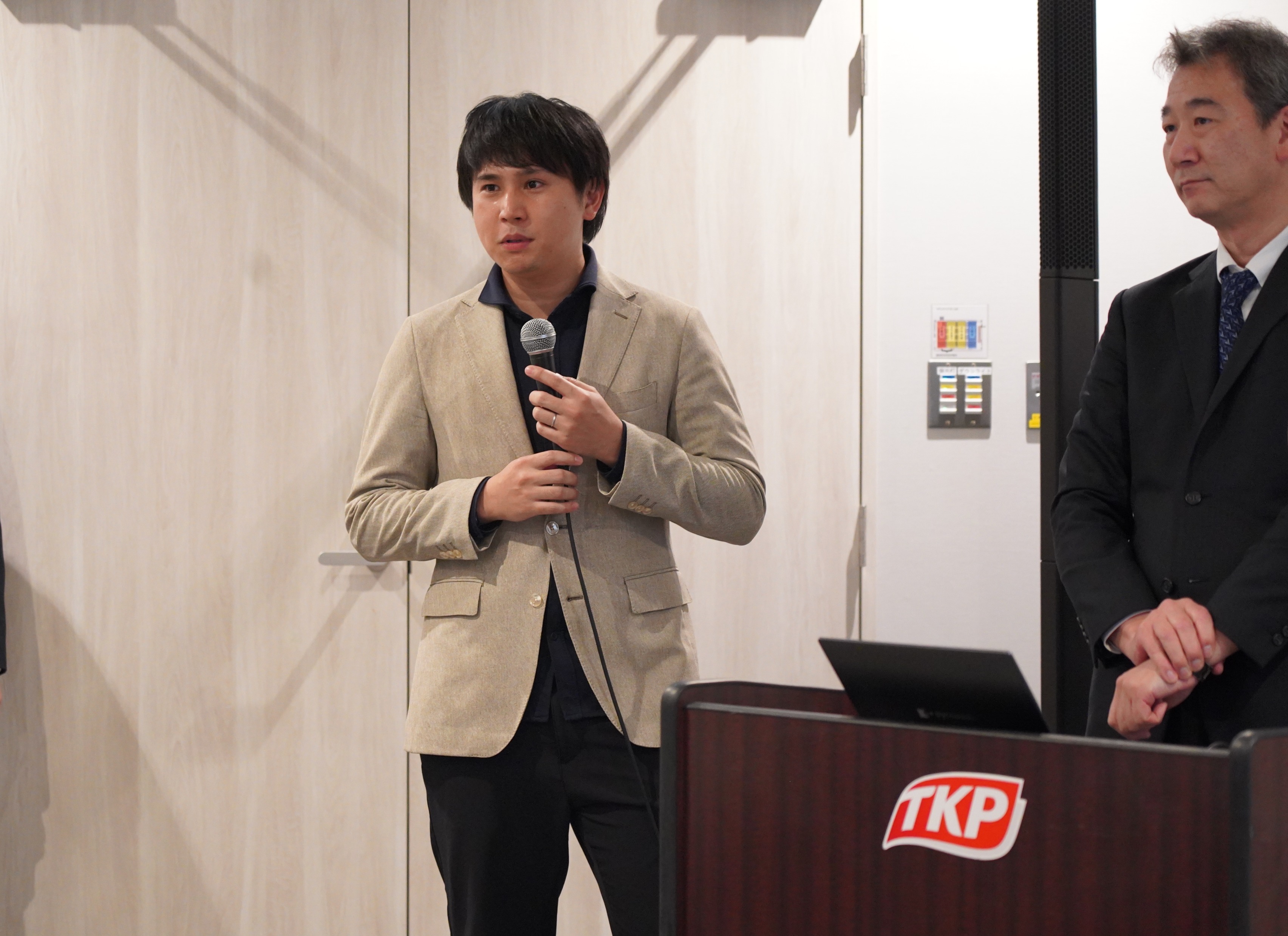 シチズンサイエンスの取り組みを紹介する原広司先生