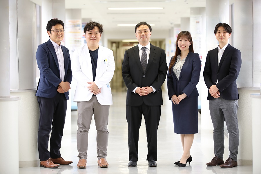 横浜市立大学生理学教室のメンバー