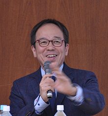 龍崎孝氏