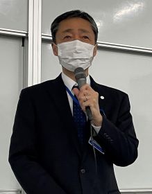 吉泉事務局長